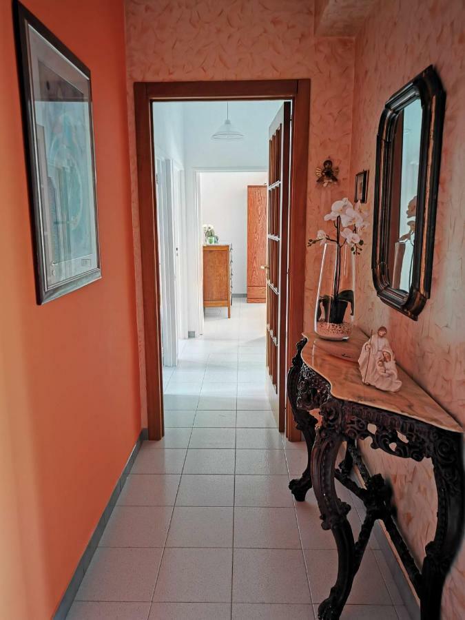 Casa Vacanze Il Rubino Villa มาเตรา ภายนอก รูปภาพ